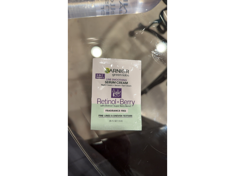 Garnier Green Labs Line Smoothing Serum Cream, Retinol + Berry, 0.05 fl oz/1.5 mL