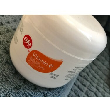 Vitamin E Cream