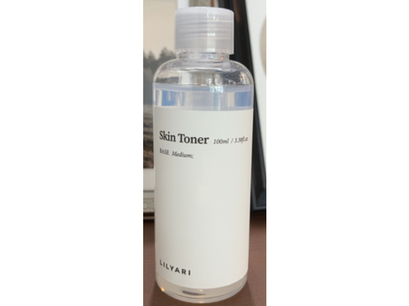 Lilyari Skin Toner, Medium, 3.38 fl oz/100 mL