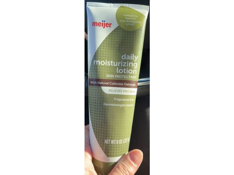 Meijer Daily Moisturizing Lotion, Relieves Dry Skin, 8 oz/227 g