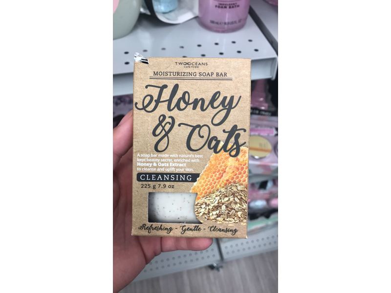 Two Oceans Cape Town Honey & Oats Moisturizing Soap Bar, 7.9 oz