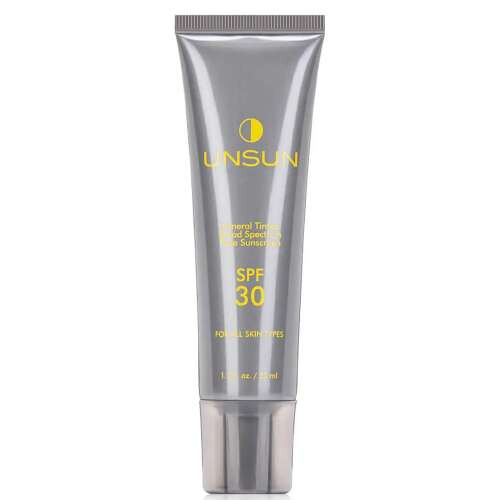 Mineral Tinted Sunscreen - Light/Medium